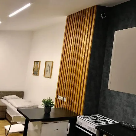 Komfort Apartamento *